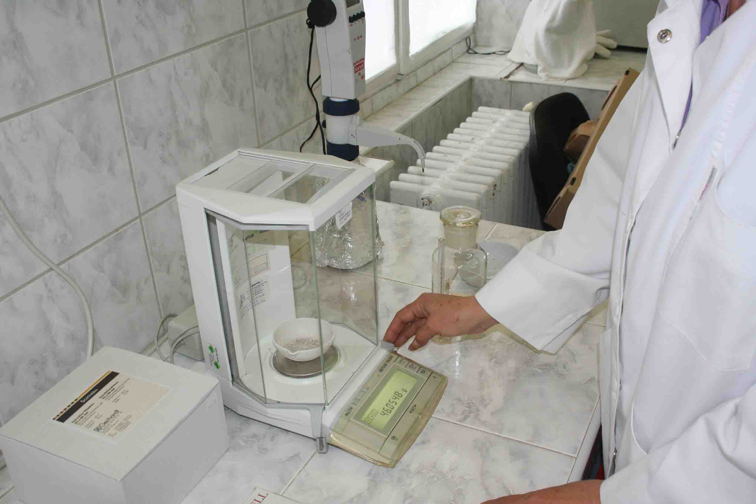 Laborator Chimie Sanitară şi Toxicologie